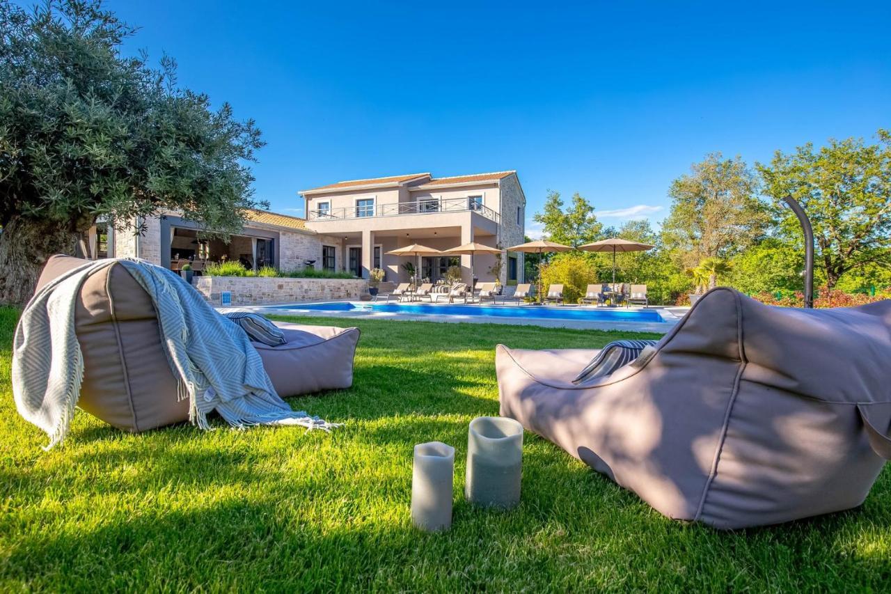 Villa Nautilus Rapavel ภายนอก รูปภาพ