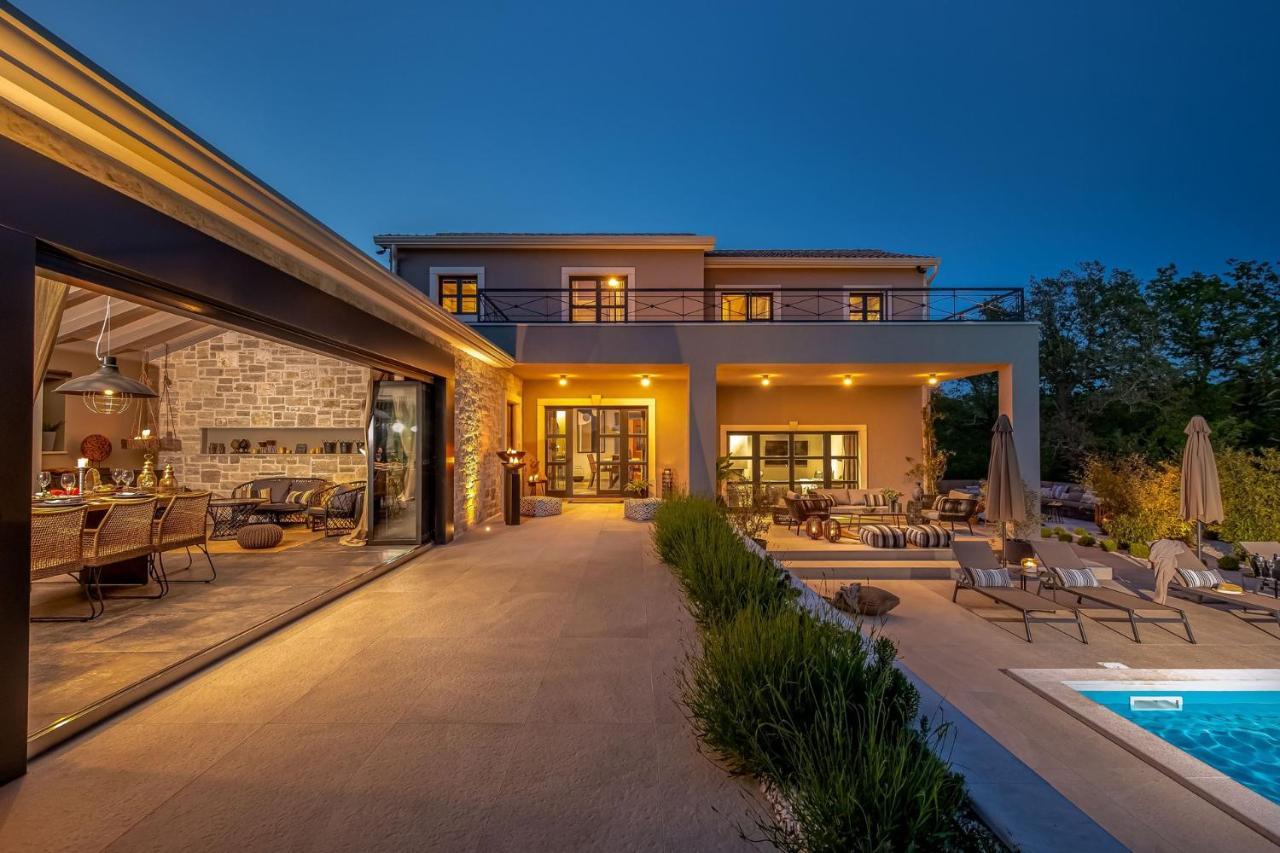 Villa Nautilus Rapavel ภายนอก รูปภาพ
