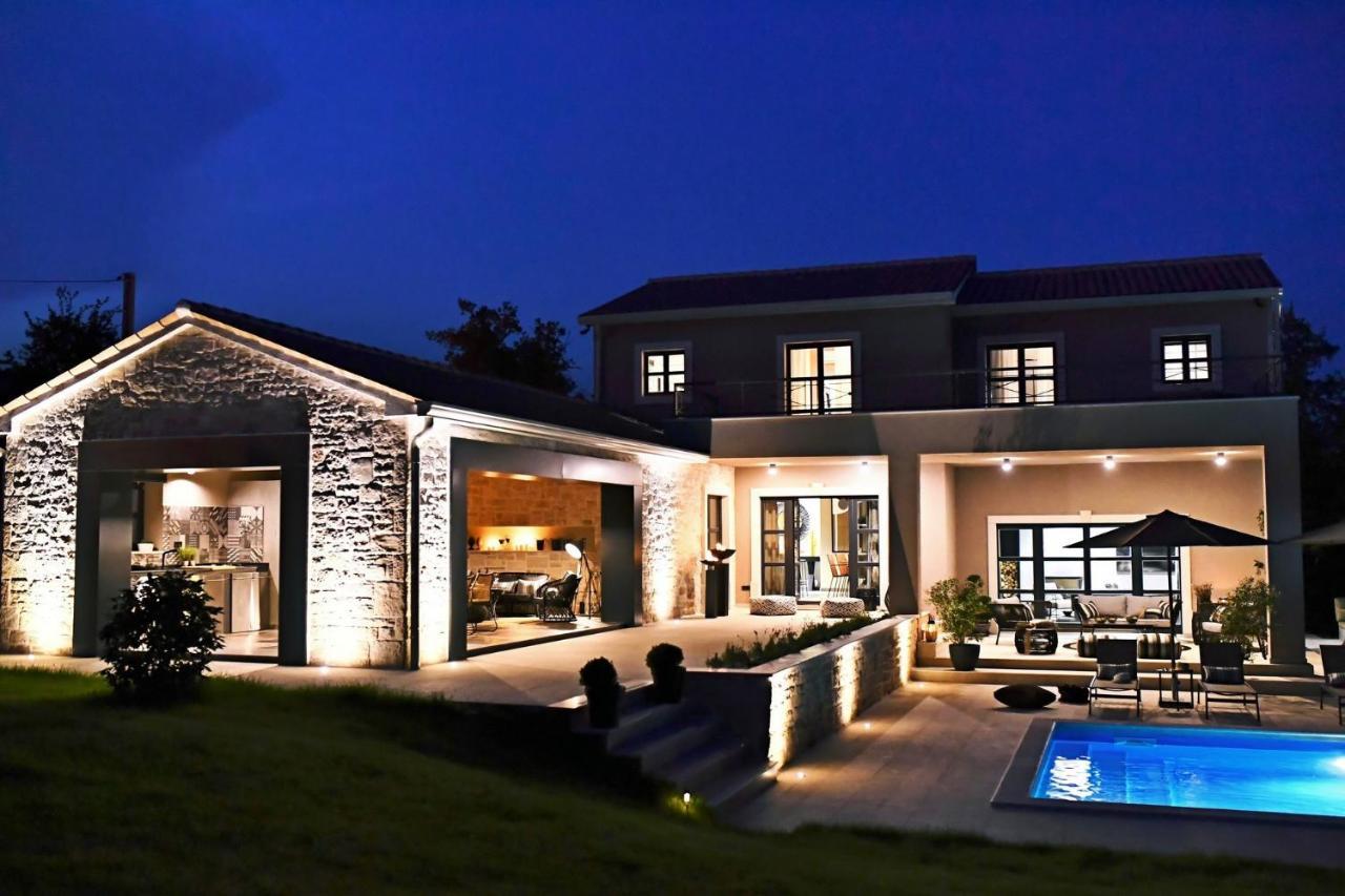 Villa Nautilus Rapavel ภายนอก รูปภาพ